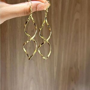 🔥$1 Bundled New Gold Spiral Drop Earrings
